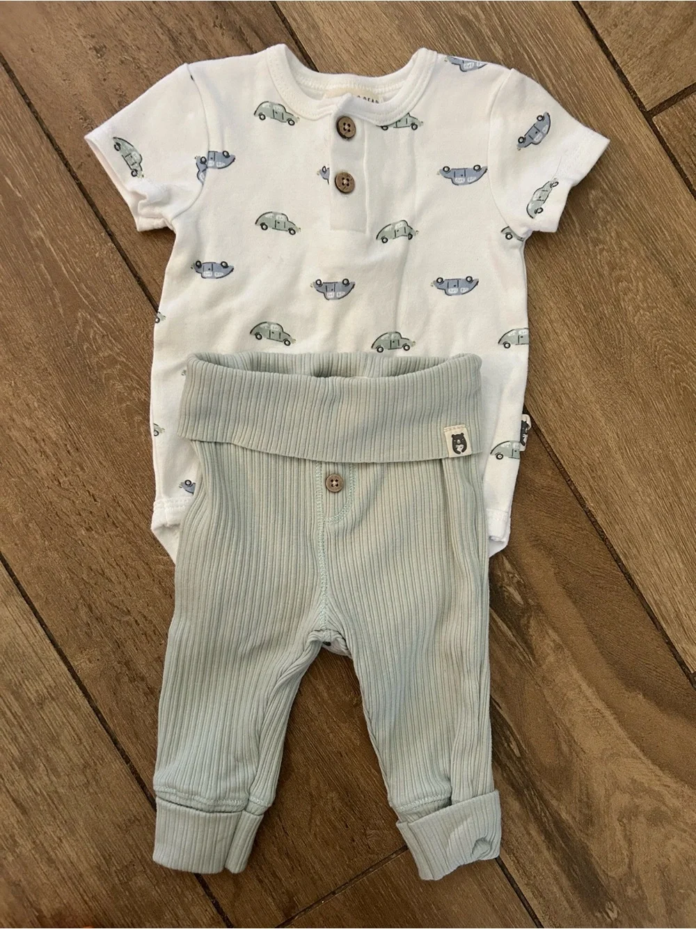 Baby Car-Print Bodysuit with Sage Ribbed Pants